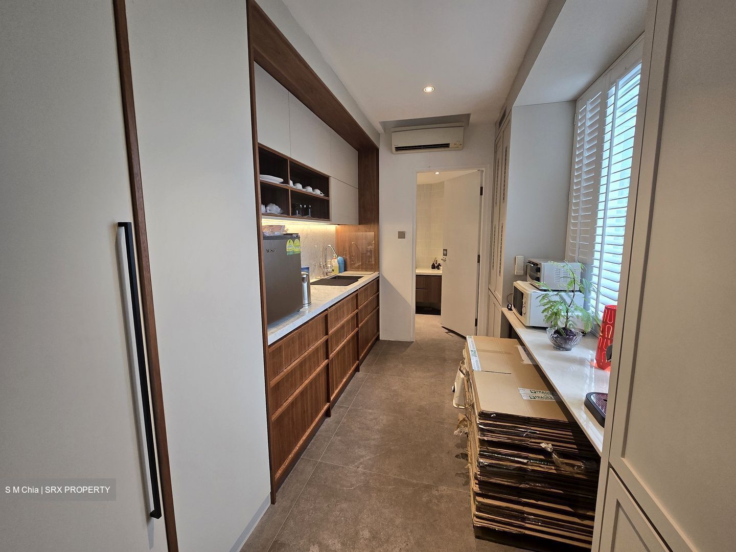 River Valley Road (D9), Office #636146521
